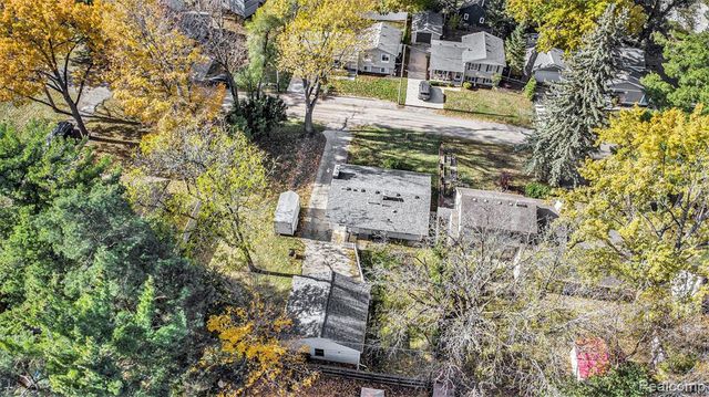 941 Marvell Place, Waterford, MI 48327