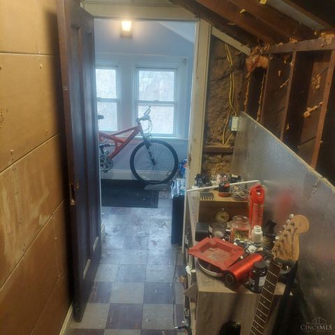 6531 Hamilton Avenue, North College Hill, OH 45224