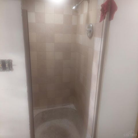 6531 Hamilton Avenue, North College Hill, OH 45224