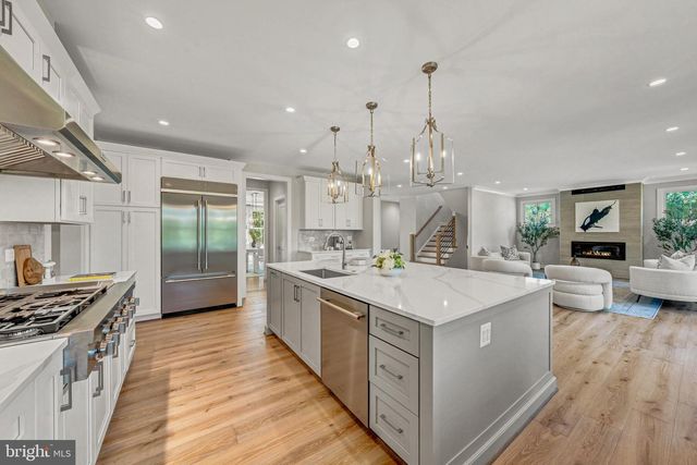 326 RUNNER STONE CT NW, Leesburg, VA 20176
