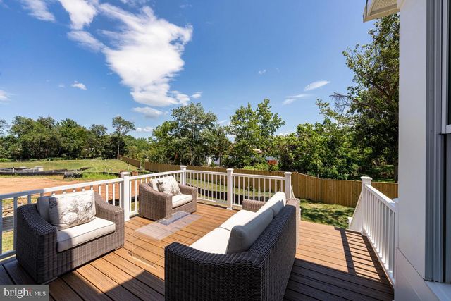 326 RUNNER STONE CT NW, Leesburg, VA 20176