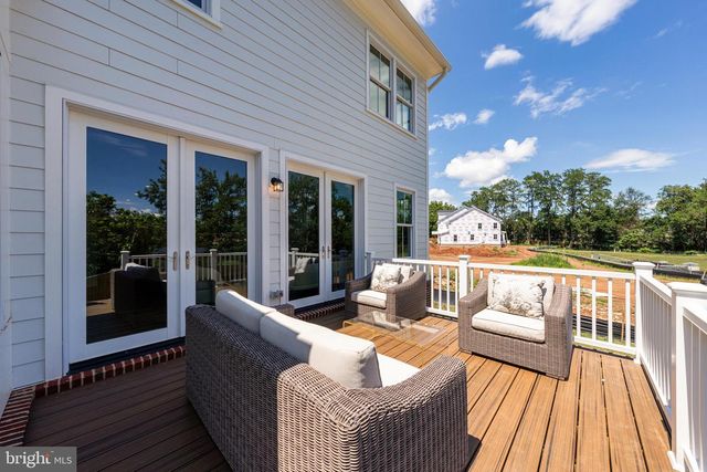 326 RUNNER STONE CT NW, Leesburg, VA 20176