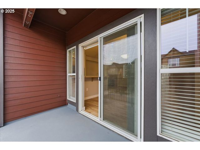 10835 Sw HUNTINGTON Ave, Portland, OR 97223