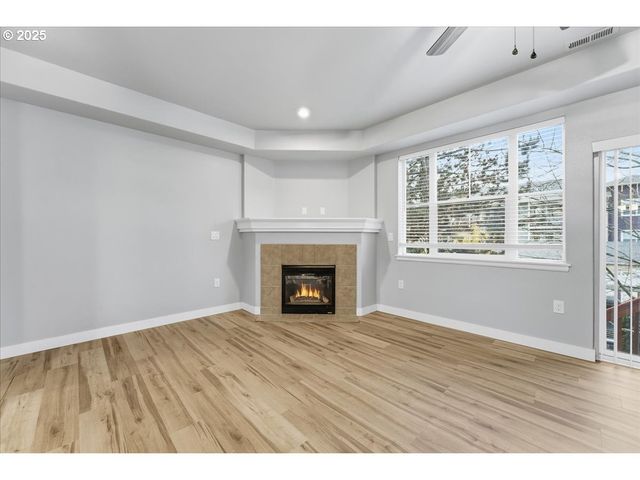 10835 Sw HUNTINGTON Ave, Portland, OR 97223