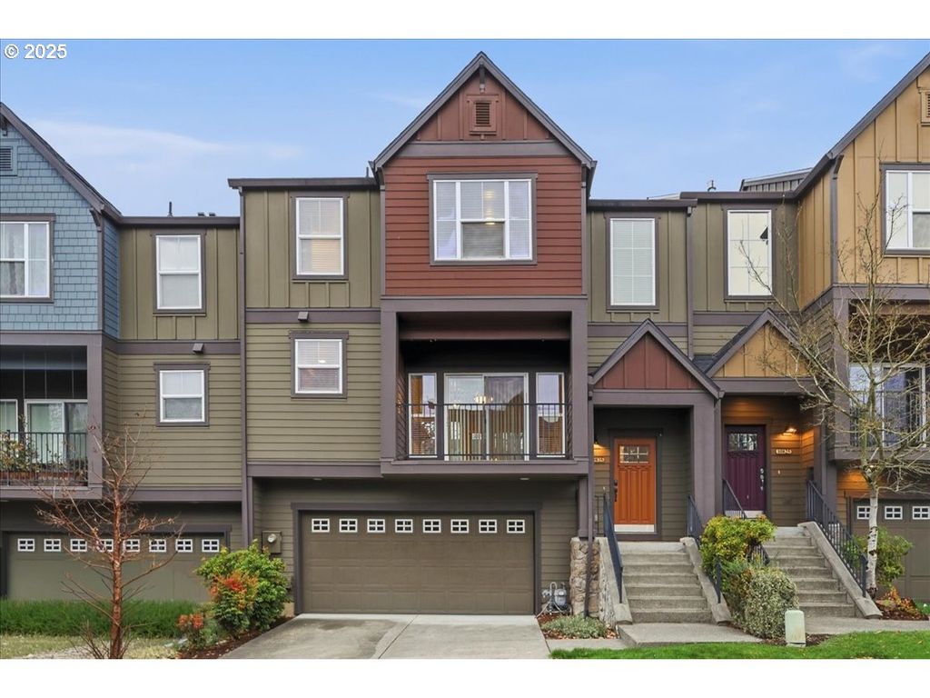 10835 Sw HUNTINGTON Ave, Portland, OR 97223