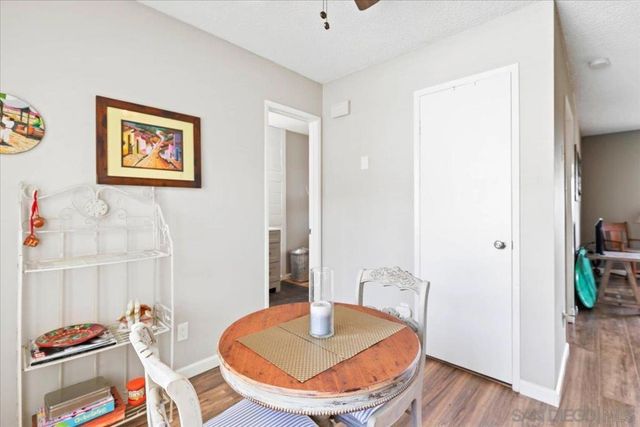6924 Hyde Park Dr 104, San Diego, CA 92119