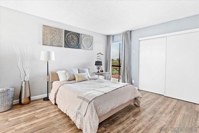 6924 Hyde Park Dr 104, San Diego, CA 92119