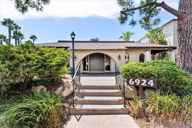 6924 Hyde Park Dr 104, San Diego, CA 92119