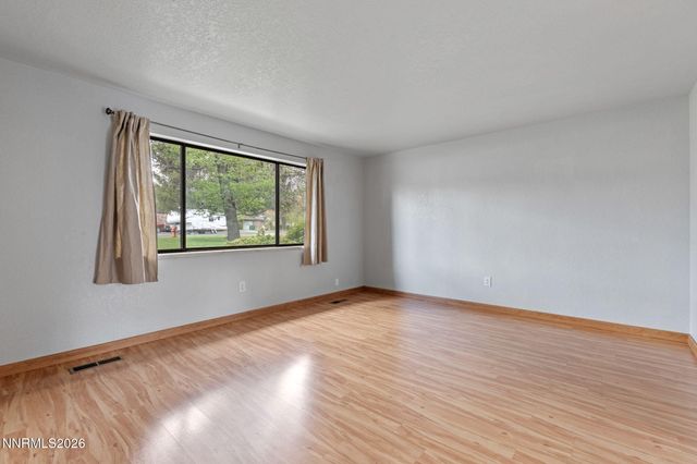 718 Travis Drive Unit B, Carson City, NV 89701