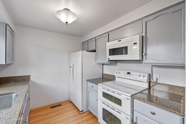 718 Travis Drive Unit B, Carson City, NV 89701
