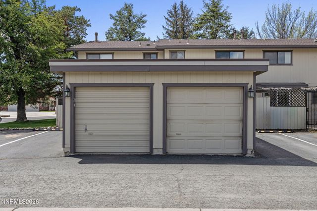 718 Travis Drive Unit B, Carson City, NV 89701