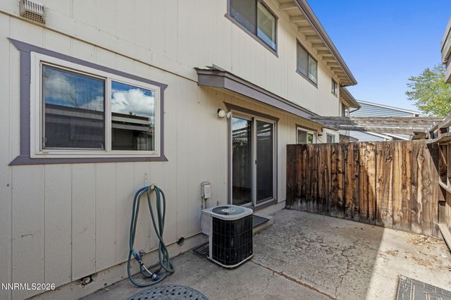718 Travis Drive Unit B, Carson City, NV 89701