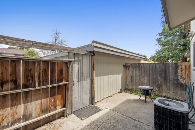 718 Travis Drive Unit B, Carson City, NV 89701