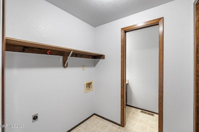 718 Travis Drive Unit B, Carson City, NV 89701