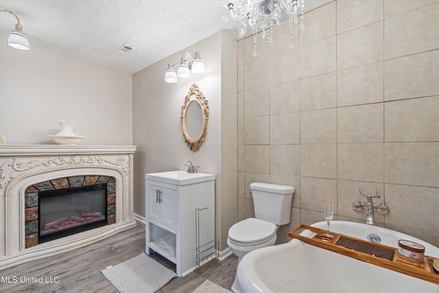3590 Shady Oaks Drive, Olive Branch, MS 38654