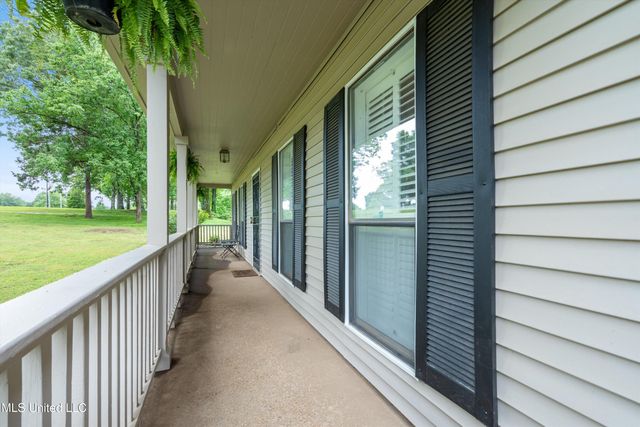 3590 Shady Oaks Drive, Olive Branch, MS 38654