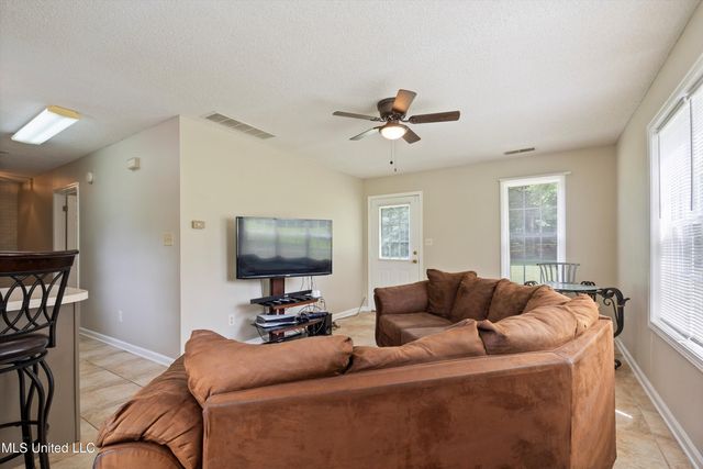 3590 Shady Oaks Drive, Olive Branch, MS 38654