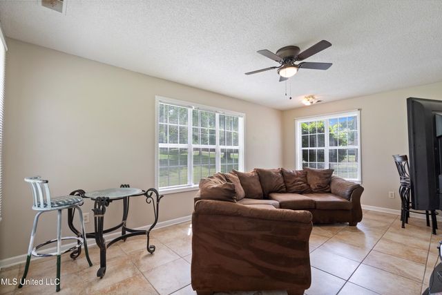 3590 Shady Oaks Drive, Olive Branch, MS 38654