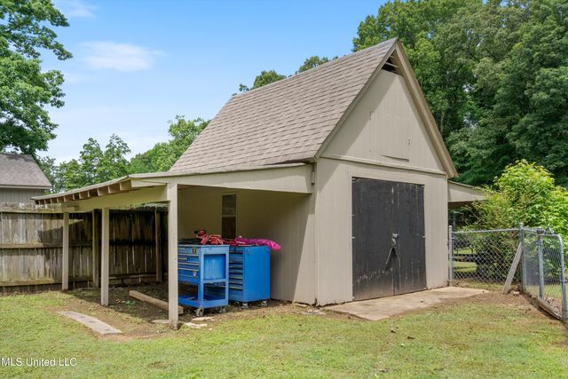 3590 Shady Oaks Drive, Olive Branch, MS 38654