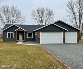 14359 W Peak Circle, Big Lake, AK 99652