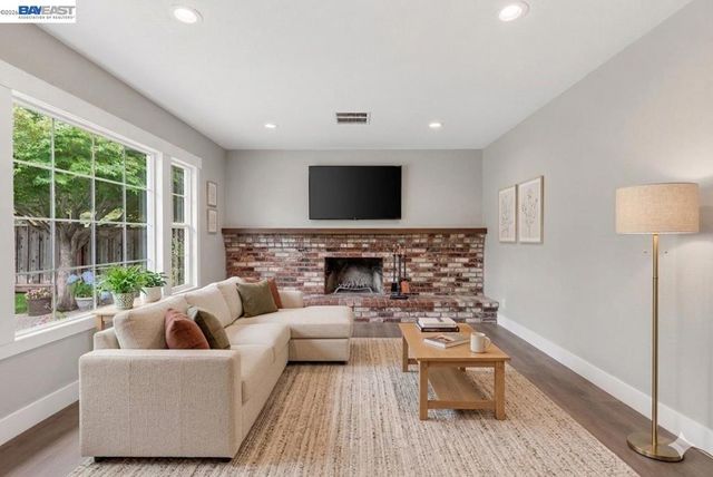 2646 Willowren Way, Pleasanton, CA 94566