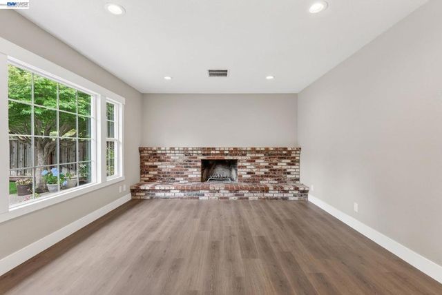 2646 Willowren Way, Pleasanton, CA 94566