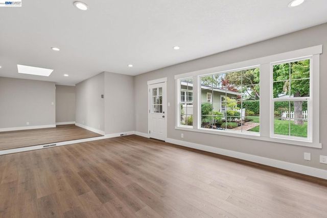 2646 Willowren Way, Pleasanton, CA 94566