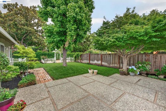 2646 Willowren Way, Pleasanton, CA 94566