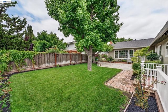 2646 Willowren Way, Pleasanton, CA 94566