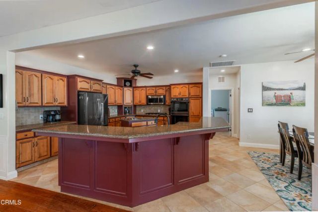 102 Anna Lane, Bakersfield, CA 93308