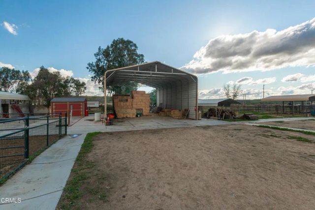 102 Anna Lane, Bakersfield, CA 93308