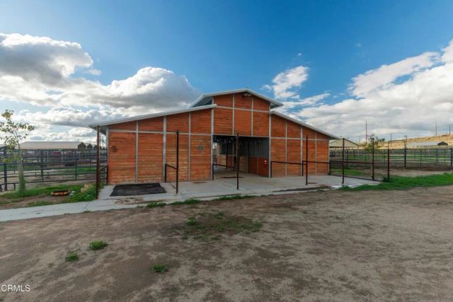 102 Anna Lane, Bakersfield, CA 93308