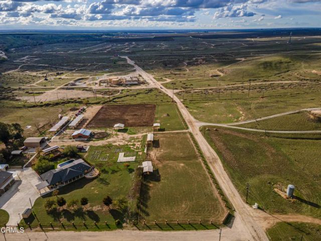 102 Anna Lane, Bakersfield, CA 93308