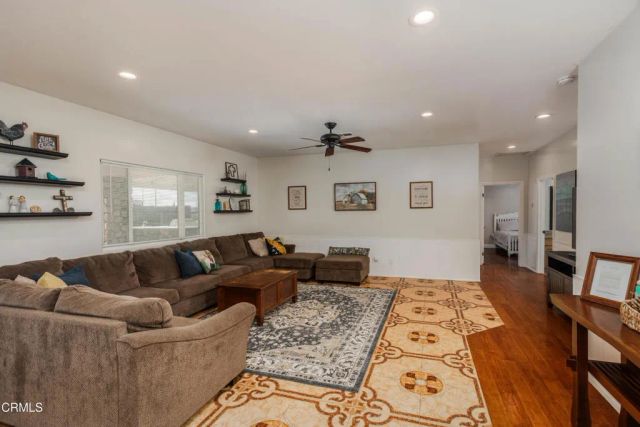 102 Anna Lane, Bakersfield, CA 93308