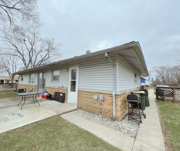 546 LANDMEIER Road, Elk Grove Village, IL 60007