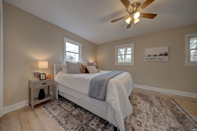 630 E Main Street, Newburgh, IN 47630