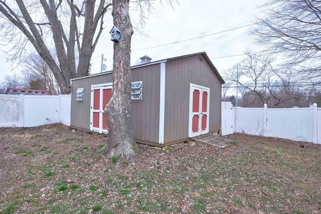 630 E Main Street, Newburgh, IN 47630