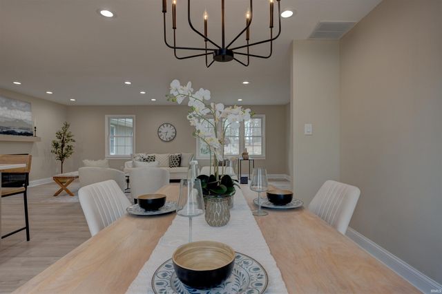 630 E Main Street, Newburgh, IN 47630