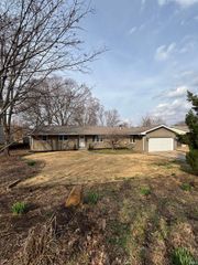 630 E Main Street, Newburgh, IN 47630