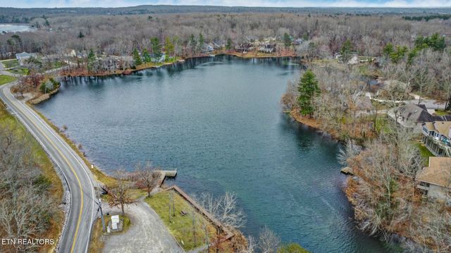 121 St George Drive, Crossville, TN 38558