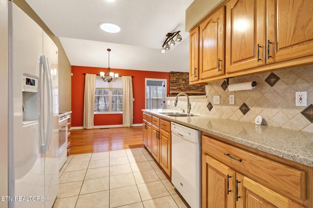 121 St George Drive, Crossville, TN 38558