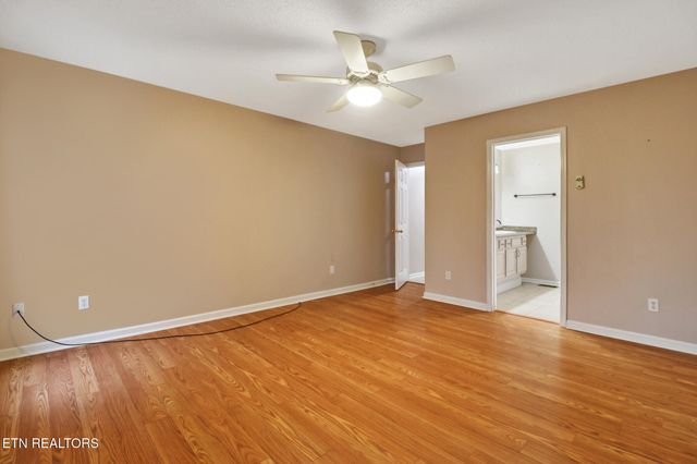 121 St George Drive, Crossville, TN 38558