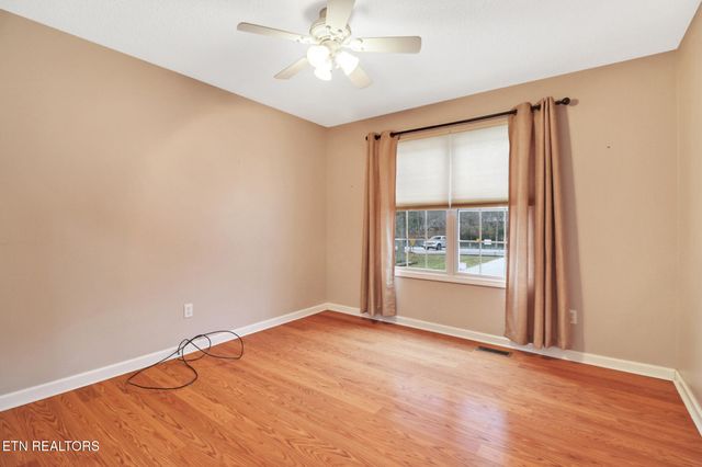 121 St George Drive, Crossville, TN 38558