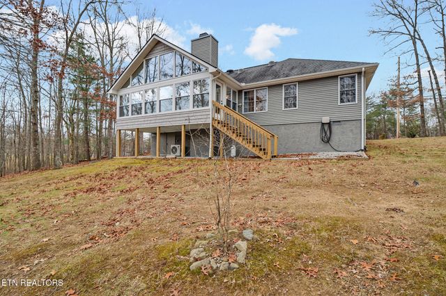 121 St George Drive, Crossville, TN 38558