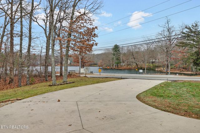 121 St George Drive, Crossville, TN 38558