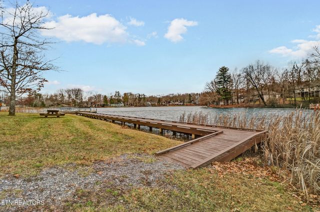 121 St George Drive, Crossville, TN 38558