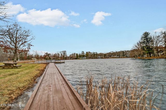 121 St George Drive, Crossville, TN 38558