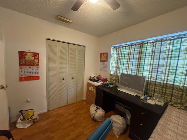 2446 W 70th Place, Hialeah, FL 33016