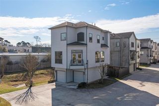 835 Garden Oaks Trace, Houston, TX 77018