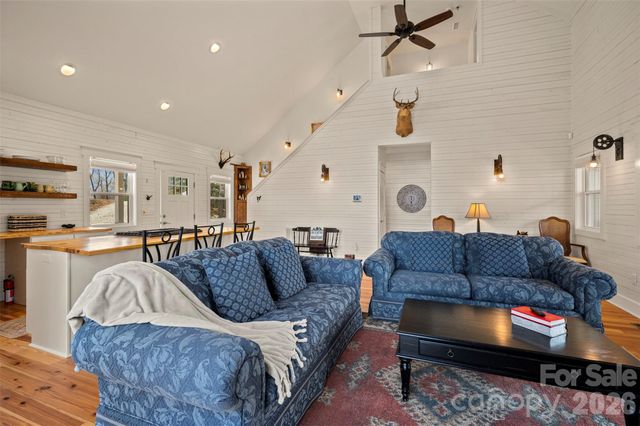 823 Silverstone Drive, Hendersonville, NC 28792